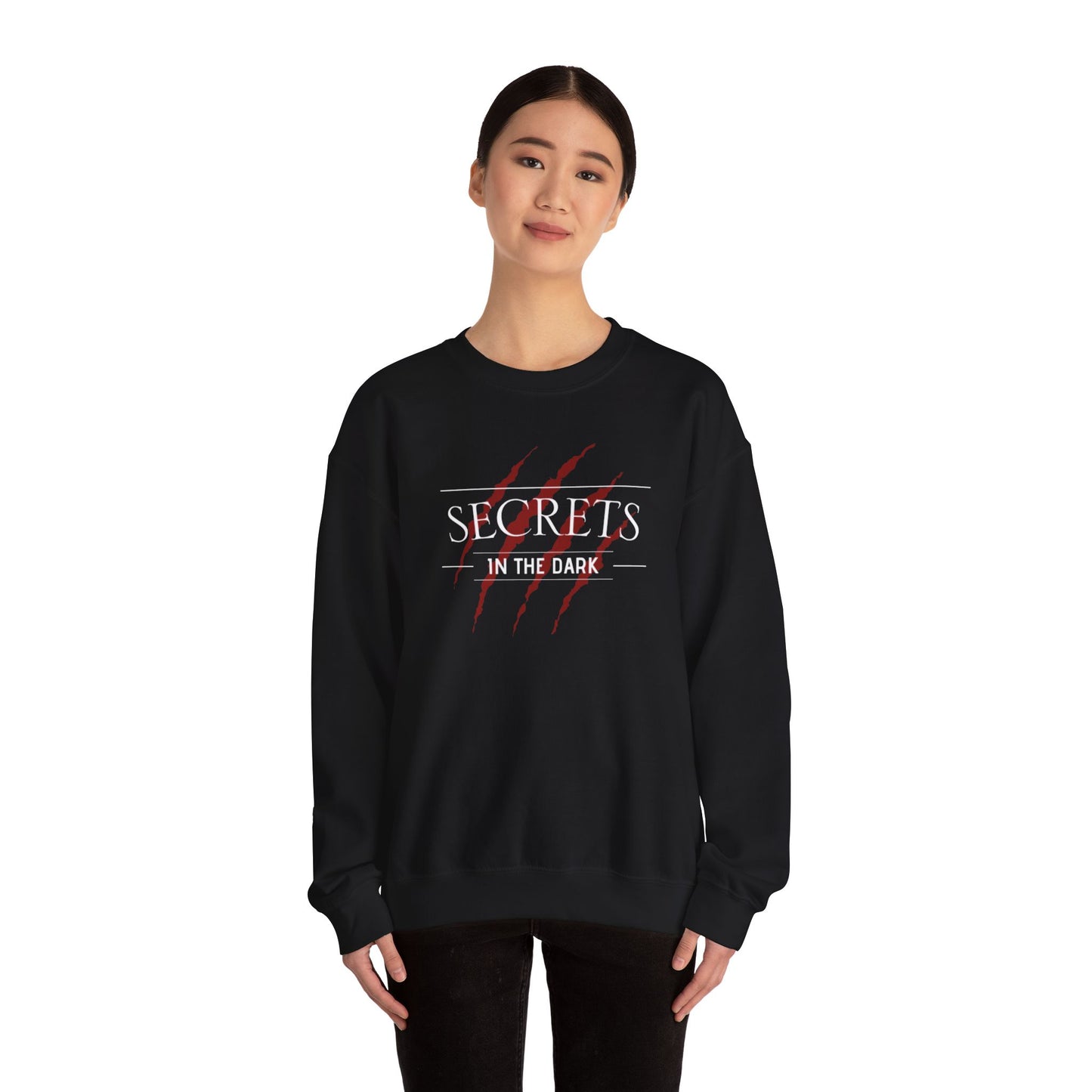 Sweat ras du cou Secrets dans l'obscurité
